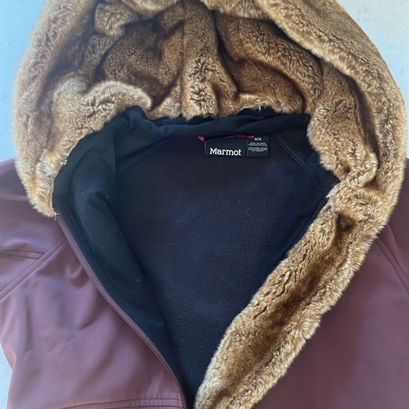 EIC Marmot Furlong Soft Shell jacket, amazingly soft faux fur lined hood! Size M - Picture 5 of 7